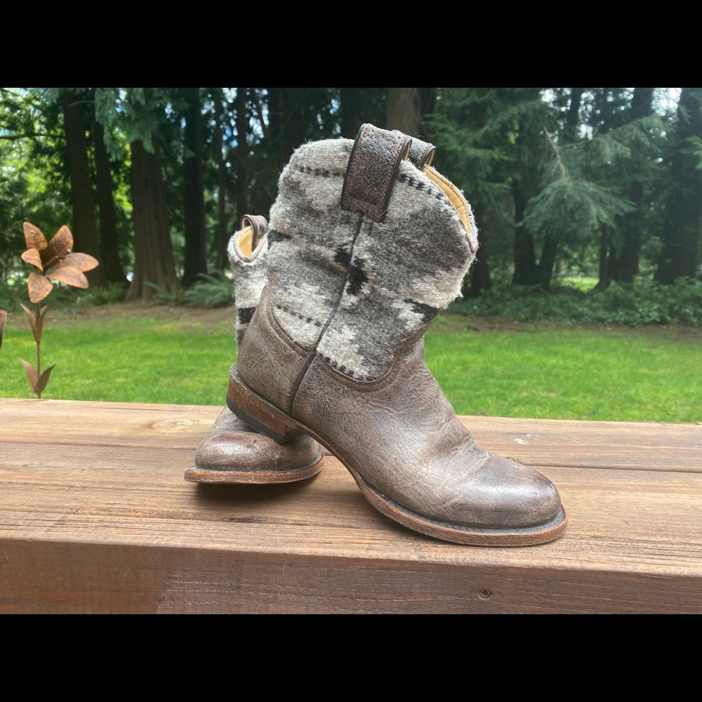 Stetson wool and leather booties